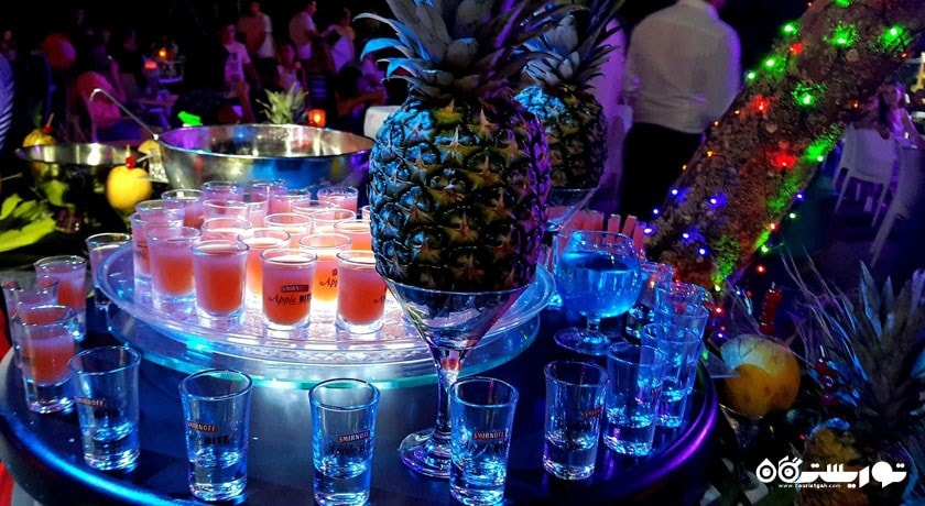 بار دیسکو هتل ونیزیا پلس دلوکس ریزورت	